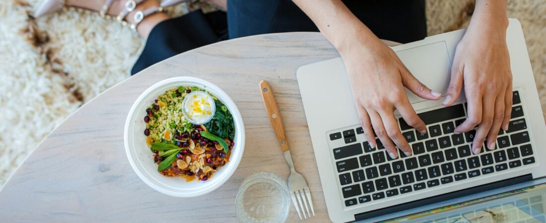 Freelance Side Hustles: Diversifying Your Income