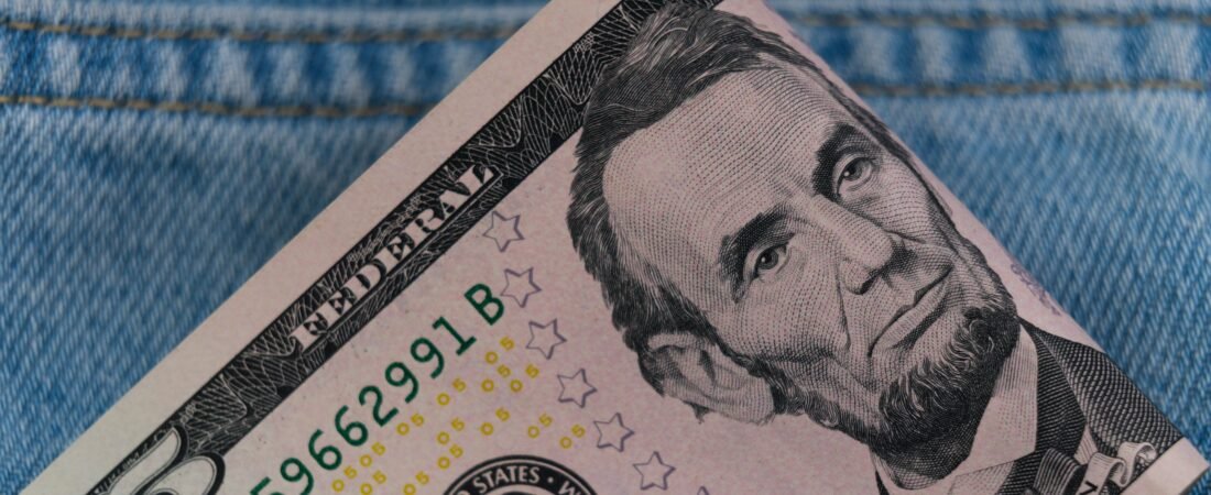 Side Hustle: 10 Ways to Earn Extra Cash